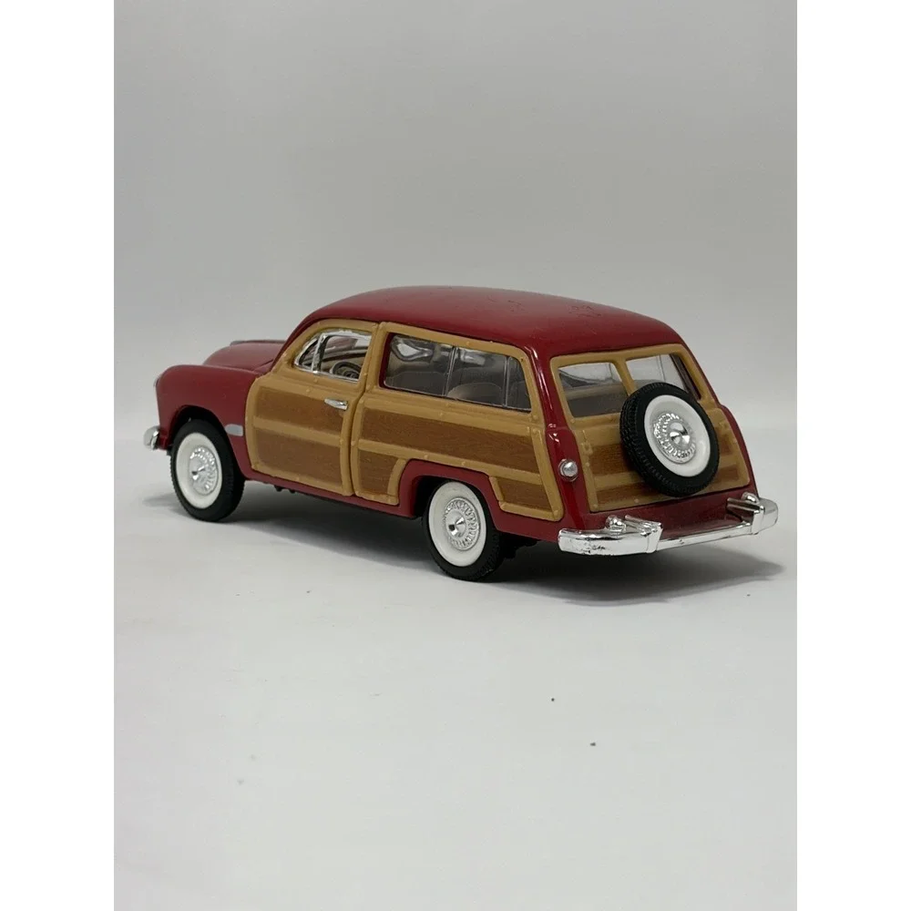 Brown Maroon 1949 Ford Woody Wagon SS 5737 Die Cast Car 1:38 Pre-Owned
